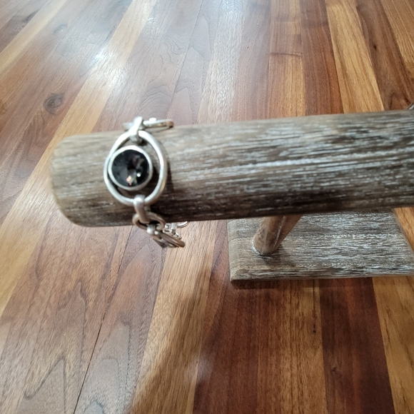 Silver Pewter Colored Circle Bracelet with Gray Charcoal Crystals - Picture 4 of 9